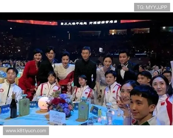 万象城真人秀场现场，感受明星般的表演与互动娱乐盛宴